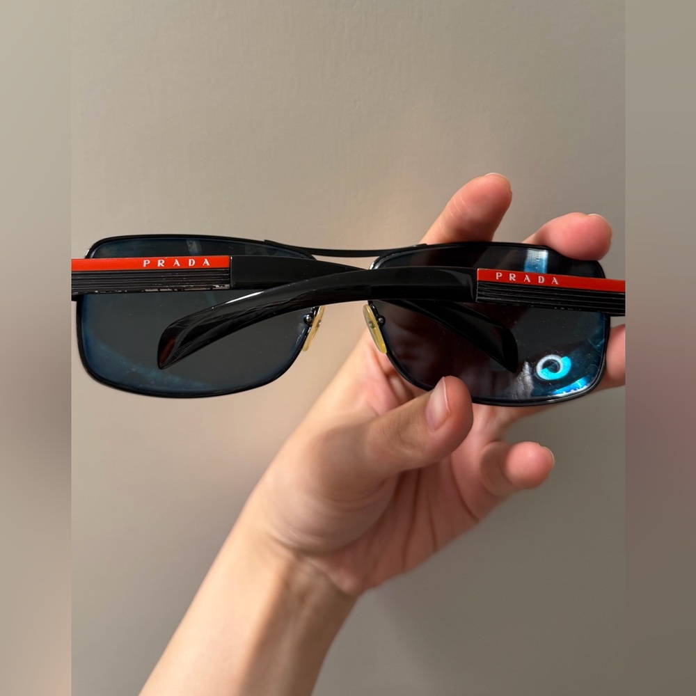 Prada sunglasses - Picture 2 of 5